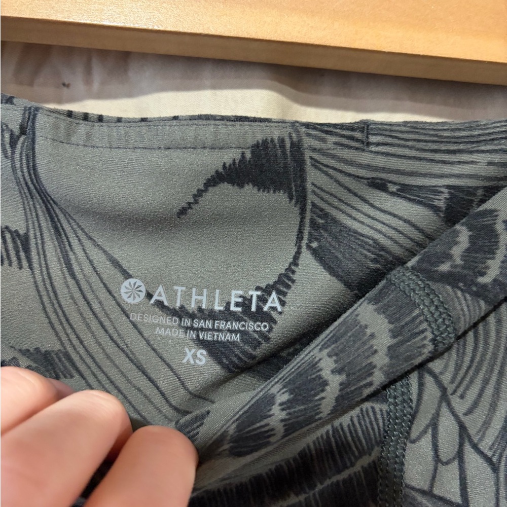 Athleta leggings - Picture 2 of 3